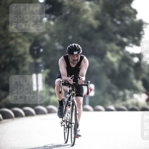21.06.2026 - 29. Vierlanden-Triathlon H.Heesch http://msf.ph/oto/9856784 21.06.2026 09:02:02 Radfahren 204, 1353 meine-sportfotos.de
