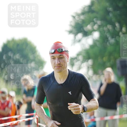 21.06.2026 - 29. Vierlanden-Triathlon LAZAROV Photography http://msf.ph/oto/9856837 21.06.2026 08:51:01 Schwimmen 100, 179, 1353 meine-sportfotos.de