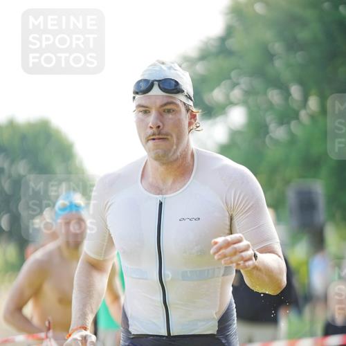 21.06.2026 - 29. Vierlanden-Triathlon LAZAROV Photography http://msf.ph/oto/9856898 21.06.2026 08:52:19 Schwimmen 5, 58, 171 meine-sportfotos.de