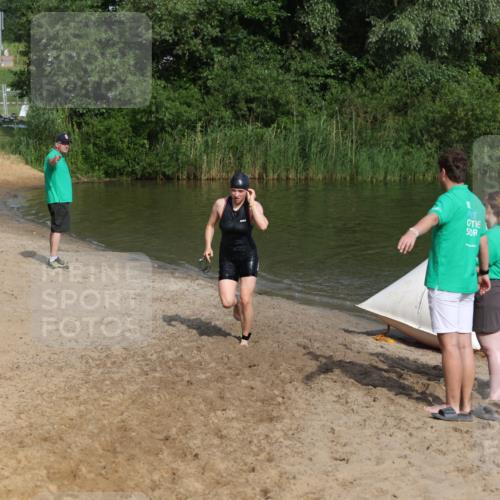 21.06.2026 - 29. Vierlanden-Triathlon Andreas Tolksdorf http://msf.ph/oto/9856901 21.06.2026 08:58:54 Schwimmen 229 meine-sportfotos.de