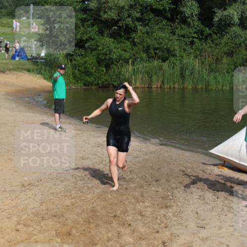 21.06.2026 - 29. Vierlanden-Triathlon Andreas Tolksdorf http://msf.ph/oto/9856923 21.06.2026 08:58:55 Schwimmen 229 meine-sportfotos.de