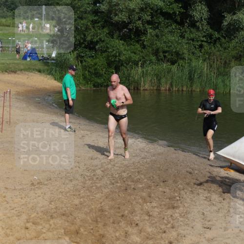 21.06.2026 - 29. Vierlanden-Triathlon Andreas Tolksdorf http://msf.ph/oto/9856974 21.06.2026 08:59:08 Schwimmen 168, 242 meine-sportfotos.de