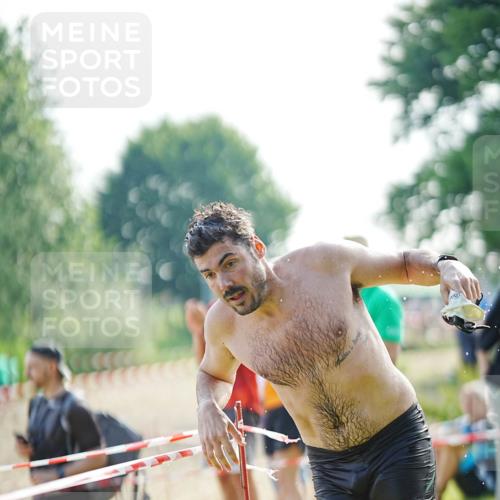 21.06.2026 - 29. Vierlanden-Triathlon LAZAROV Photography http://msf.ph/oto/9856976 21.06.2026 08:53:41 Schwimmen 15, 70 meine-sportfotos.de