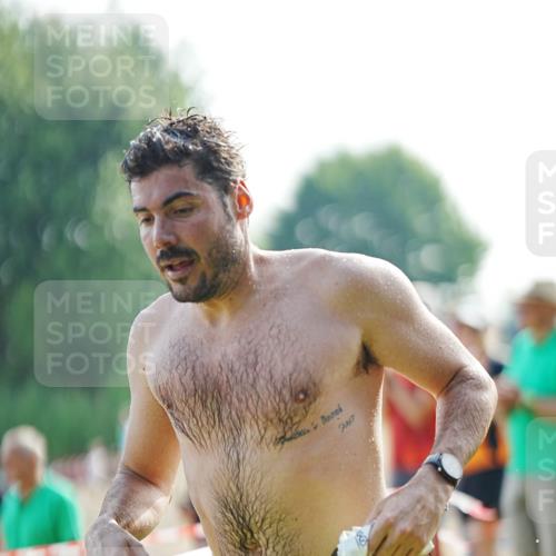 21.06.2026 - 29. Vierlanden-Triathlon LAZAROV Photography http://msf.ph/oto/9856984 21.06.2026 08:53:41 Schwimmen 15, 70 meine-sportfotos.de