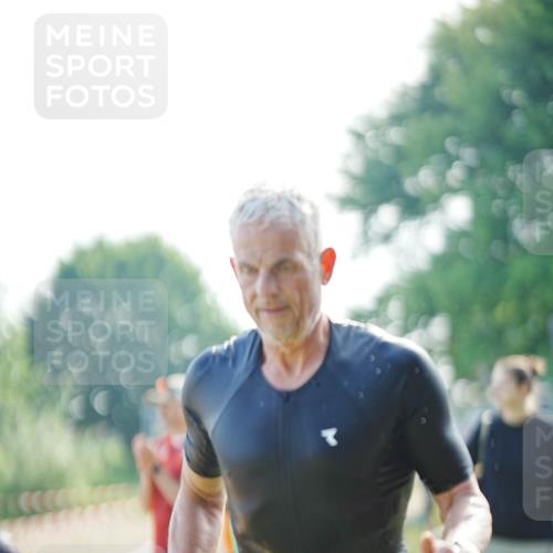 21.06.2026 - 29. Vierlanden-Triathlon LAZAROV Photography http://msf.ph/oto/9856986 21.06.2026 08:53:53 Schwimmen 124 meine-sportfotos.de