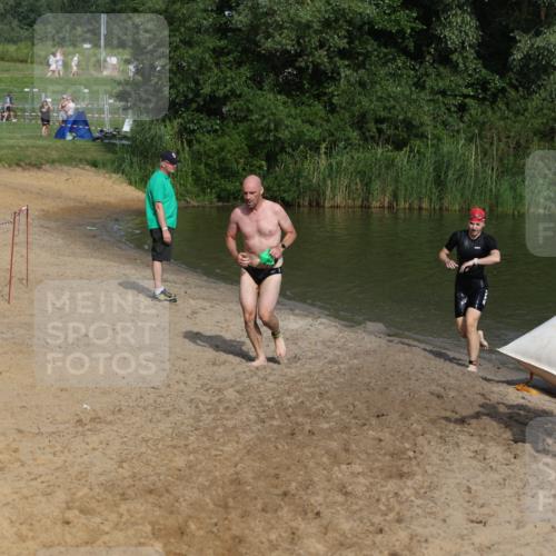 21.06.2026 - 29. Vierlanden-Triathlon Andreas Tolksdorf http://msf.ph/oto/9856988 21.06.2026 08:59:08 Schwimmen 168, 242 meine-sportfotos.de