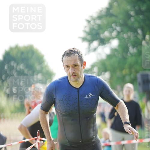 21.06.2026 - 29. Vierlanden-Triathlon LAZAROV Photography http://msf.ph/oto/9857008 21.06.2026 08:54:04 Schwimmen 122, 126, 146, 176 meine-sportfotos.de