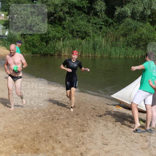 21.06.2026 - 29. Vierlanden-Triathlon Andreas Tolksdorf http://msf.ph/oto/9857014 21.06.2026 08:59:09 Schwimmen 168, 242 meine-sportfotos.de