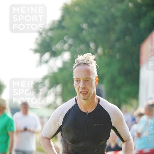 21.06.2026 - 29. Vierlanden-Triathlon LAZAROV Photography http://msf.ph/oto/9857021 21.06.2026 08:54:05 Schwimmen 122, 126, 146, 176 meine-sportfotos.de