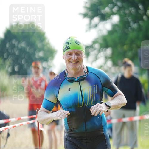 21.06.2026 - 29. Vierlanden-Triathlon LAZAROV Photography http://msf.ph/oto/9857044 21.06.2026 08:54:38 Schwimmen 213 meine-sportfotos.de