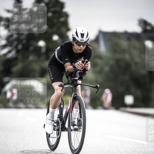 21.06.2026 - 29. Vierlanden-Triathlon H.Heesch http://msf.ph/oto/9857046 21.06.2026 10:29:08 Radfahren 16, 244, 247, 494, 603 meine-sportfotos.de