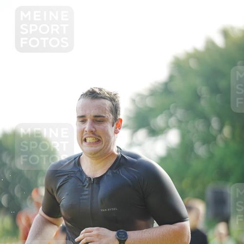 21.06.2026 - 29. Vierlanden-Triathlon LAZAROV Photography http://msf.ph/oto/9857059 21.06.2026 08:55:07 Schwimmen 19 meine-sportfotos.de