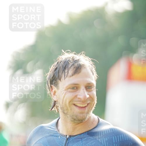 21.06.2026 - 29. Vierlanden-Triathlon LAZAROV Photography http://msf.ph/oto/9857067 21.06.2026 08:55:41 Schwimmen 113 meine-sportfotos.de