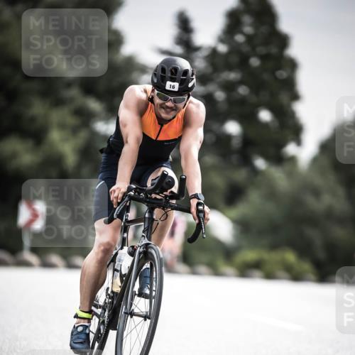 21.06.2026 - 29. Vierlanden-Triathlon H.Heesch http://msf.ph/oto/9857089 21.06.2026 10:29:12 Radfahren 16, 244, 247, 482, 566, 603 meine-sportfotos.de