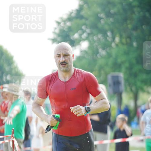 21.06.2026 - 29. Vierlanden-Triathlon LAZAROV Photography http://msf.ph/oto/9857101 21.06.2026 08:56:25 Schwimmen 121 meine-sportfotos.de