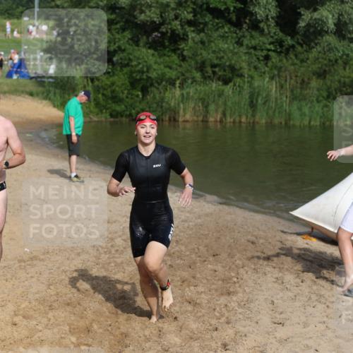 21.06.2026 - 29. Vierlanden-Triathlon Andreas Tolksdorf http://msf.ph/oto/9857105 21.06.2026 08:59:11 Schwimmen 168, 242 meine-sportfotos.de