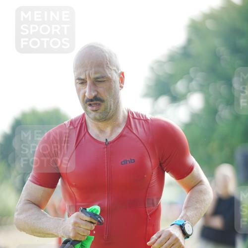 21.06.2026 - 29. Vierlanden-Triathlon LAZAROV Photography http://msf.ph/oto/9857110 21.06.2026 08:56:26 Schwimmen 121 meine-sportfotos.de