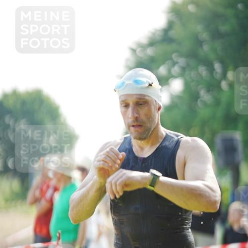 21.06.2026 - 29. Vierlanden-Triathlon LAZAROV Photography http://msf.ph/oto/9857116 21.06.2026 08:56:43 Schwimmen 123 meine-sportfotos.de