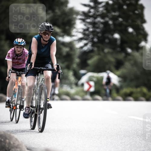 21.06.2026 - 29. Vierlanden-Triathlon H.Heesch http://msf.ph/oto/9857140 21.06.2026 10:29:17 Radfahren 35, 176, 326, 482, 533, 566 meine-sportfotos.de