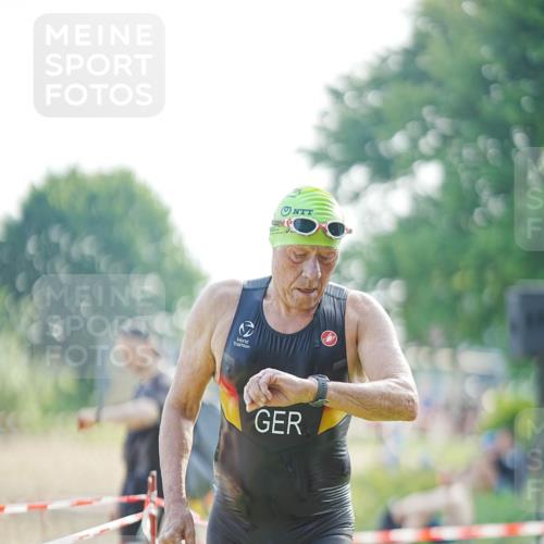 21.06.2026 - 29. Vierlanden-Triathlon LAZAROV Photography http://msf.ph/oto/9857146 21.06.2026 09:02:13 Schwimmen 217 meine-sportfotos.de
