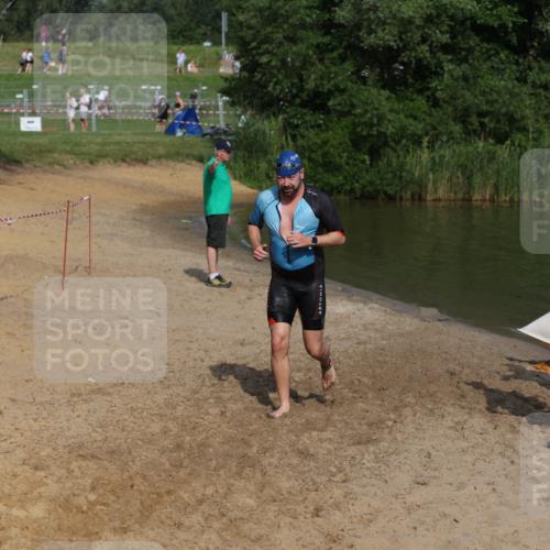 21.06.2026 - 29. Vierlanden-Triathlon Andreas Tolksdorf http://msf.ph/oto/9857160 21.06.2026 09:00:38 Schwimmen 172, 183, 240 meine-sportfotos.de