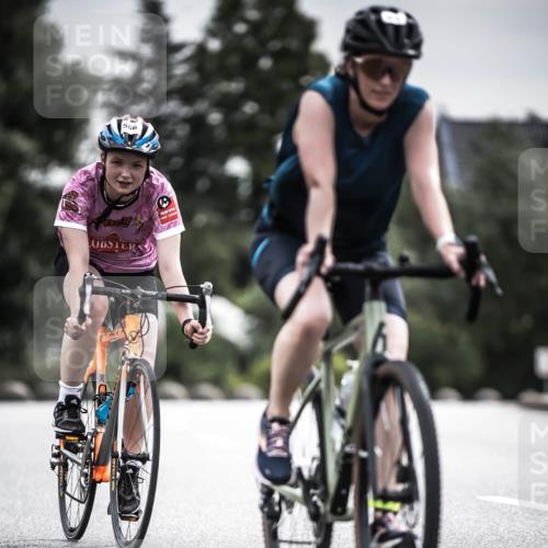 21.06.2026 - 29. Vierlanden-Triathlon H.Heesch http://msf.ph/oto/9857164 21.06.2026 10:29:18 Radfahren 35, 176, 326, 482, 533, 566 meine-sportfotos.de