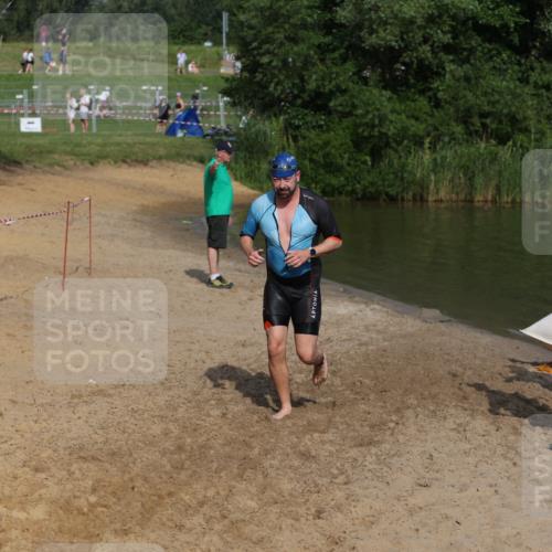 21.06.2026 - 29. Vierlanden-Triathlon Andreas Tolksdorf http://msf.ph/oto/9857169 21.06.2026 09:00:38 Schwimmen 172, 183, 240 meine-sportfotos.de