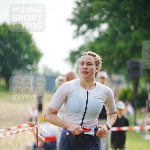 21.06.2026 - 29. Vierlanden-Triathlon LAZAROV Photography http://msf.ph/oto/9857176 21.06.2026 09:15:11 Schwimmen 248, 269, 294 meine-sportfotos.de