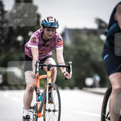 21.06.2026 - 29. Vierlanden-Triathlon H.Heesch http://msf.ph/oto/9857188 21.06.2026 10:29:19 Radfahren 35, 176, 326, 482, 533, 566 meine-sportfotos.de