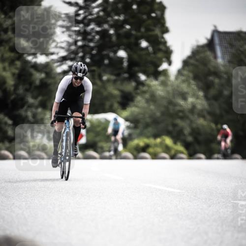 21.06.2026 - 29. Vierlanden-Triathlon H.Heesch http://msf.ph/oto/9857202 21.06.2026 10:29:22 Radfahren 35, 176, 326, 482, 519, 533, 566 meine-sportfotos.de