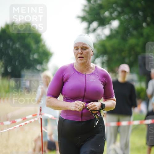 21.06.2026 - 29. Vierlanden-Triathlon LAZAROV Photography http://msf.ph/oto/9857230 21.06.2026 09:18:22 Schwimmen 232, 245, 259, 276, 281 meine-sportfotos.de