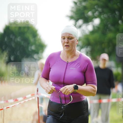21.06.2026 - 29. Vierlanden-Triathlon LAZAROV Photography http://msf.ph/oto/9857232 21.06.2026 09:18:22 Schwimmen 232, 245, 259, 276, 281 meine-sportfotos.de