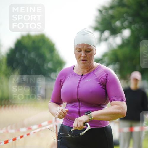 21.06.2026 - 29. Vierlanden-Triathlon LAZAROV Photography http://msf.ph/oto/9857234 21.06.2026 09:18:23 Schwimmen 259, 276, 281 meine-sportfotos.de