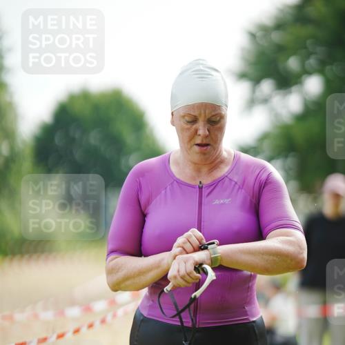 21.06.2026 - 29. Vierlanden-Triathlon LAZAROV Photography http://msf.ph/oto/9857235 21.06.2026 09:18:23 Schwimmen 259, 276, 281 meine-sportfotos.de