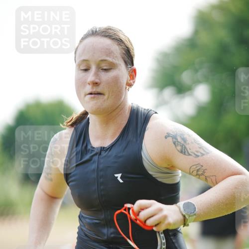 21.06.2026 - 29. Vierlanden-Triathlon LAZAROV Photography http://msf.ph/oto/9857249 21.06.2026 09:18:59 Schwimmen 246 meine-sportfotos.de