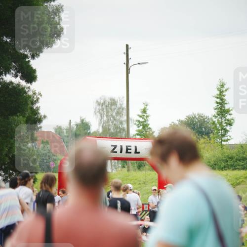 21.06.2026 - 29. Vierlanden-Triathlon LAZAROV Photography http://msf.ph/oto/9857296 21.06.2026 09:27:35 Schwimmen  meine-sportfotos.de