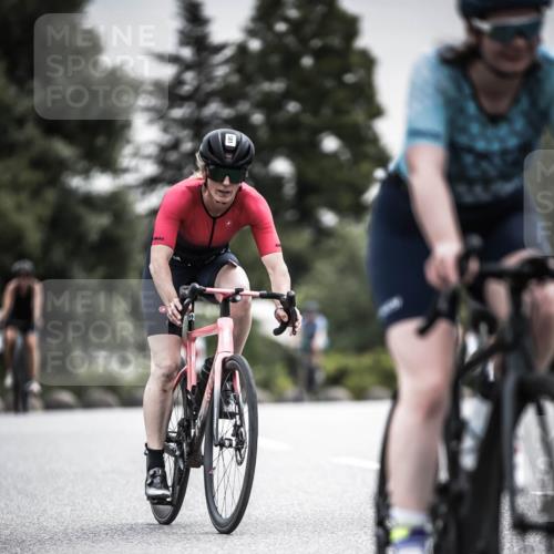 21.06.2026 - 29. Vierlanden-Triathlon H.Heesch http://msf.ph/oto/9857319 21.06.2026 10:29:30 Radfahren 15, 516, 519, 581 meine-sportfotos.de