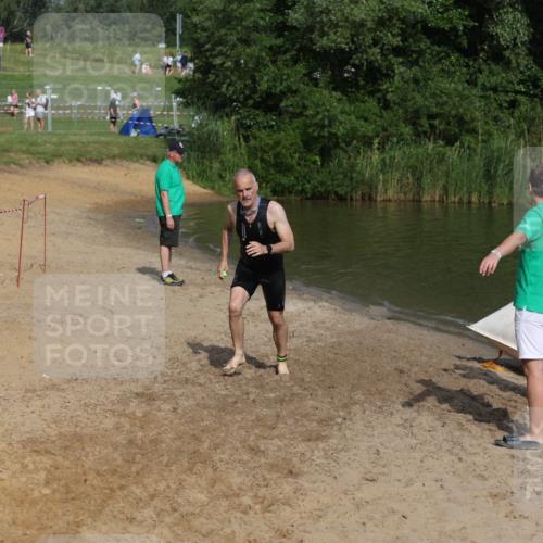 21.06.2026 - 29. Vierlanden-Triathlon Andreas Tolksdorf http://msf.ph/oto/9857322 21.06.2026 09:00:50 Schwimmen 74, 116, 140 meine-sportfotos.de