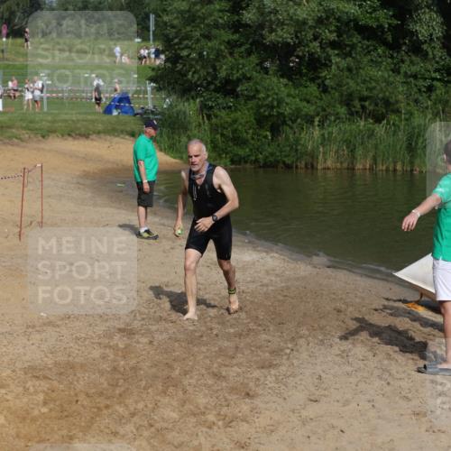 21.06.2026 - 29. Vierlanden-Triathlon Andreas Tolksdorf http://msf.ph/oto/9857338 21.06.2026 09:00:50 Schwimmen 74, 116, 140 meine-sportfotos.de