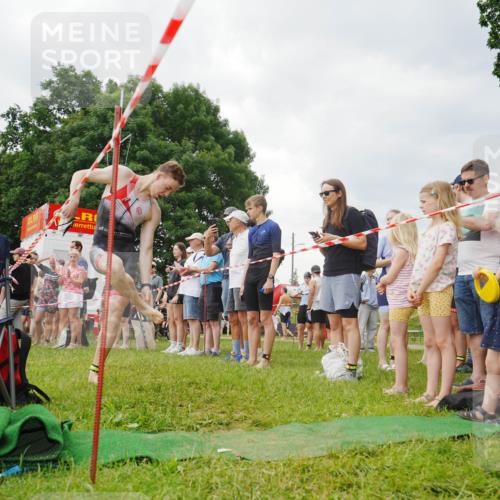 21.06.2026 - 29. Vierlanden-Triathlon LAZAROV Photography http://msf.ph/oto/9857340 21.06.2026 09:56:10 Schwimmen 381, 389 meine-sportfotos.de