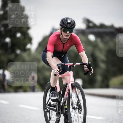 21.06.2026 - 29. Vierlanden-Triathlon H.Heesch http://msf.ph/oto/9857346 21.06.2026 10:29:30 Radfahren 15, 516, 519, 581 meine-sportfotos.de