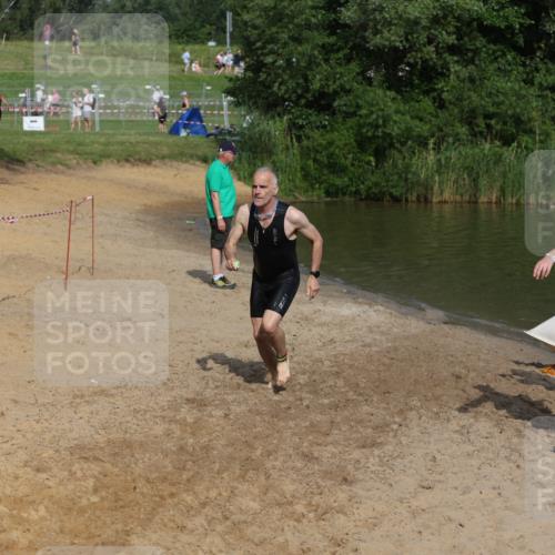21.06.2026 - 29. Vierlanden-Triathlon Andreas Tolksdorf http://msf.ph/oto/9857366 21.06.2026 09:00:50 Schwimmen 74, 116, 140 meine-sportfotos.de