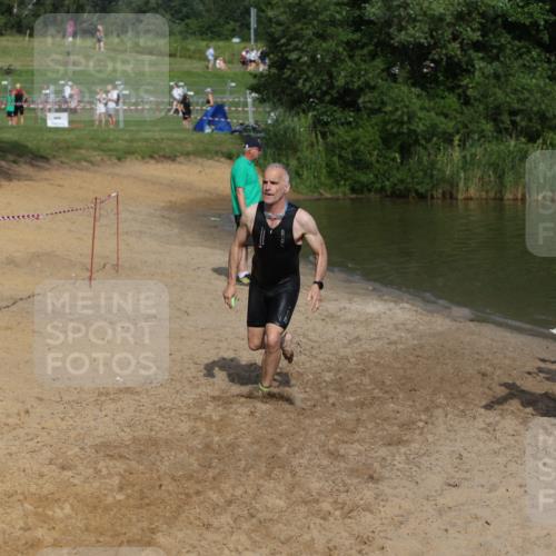 21.06.2026 - 29. Vierlanden-Triathlon Andreas Tolksdorf http://msf.ph/oto/9857391 21.06.2026 09:00:50 Schwimmen 74, 116, 140 meine-sportfotos.de