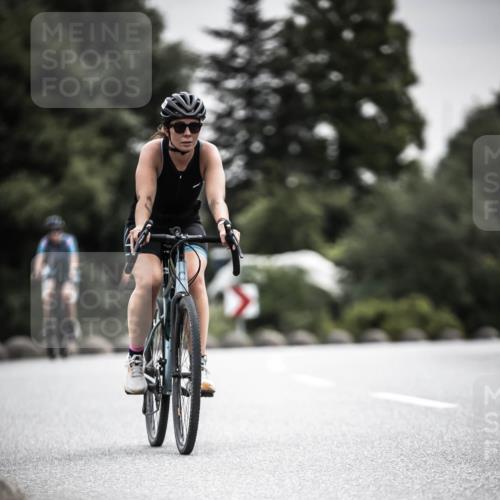 21.06.2026 - 29. Vierlanden-Triathlon H.Heesch http://msf.ph/oto/9857392 21.06.2026 10:29:33 Radfahren 15, 516, 519, 524, 581, 605 meine-sportfotos.de