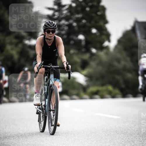 21.06.2026 - 29. Vierlanden-Triathlon H.Heesch http://msf.ph/oto/9857400 21.06.2026 10:29:34 Radfahren 15, 516, 524, 581, 605 meine-sportfotos.de