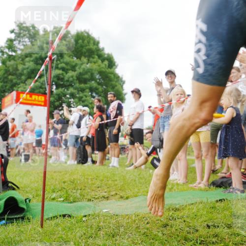 21.06.2026 - 29. Vierlanden-Triathlon LAZAROV Photography http://msf.ph/oto/9857418 21.06.2026 10:02:59 Schwimmen 430 meine-sportfotos.de