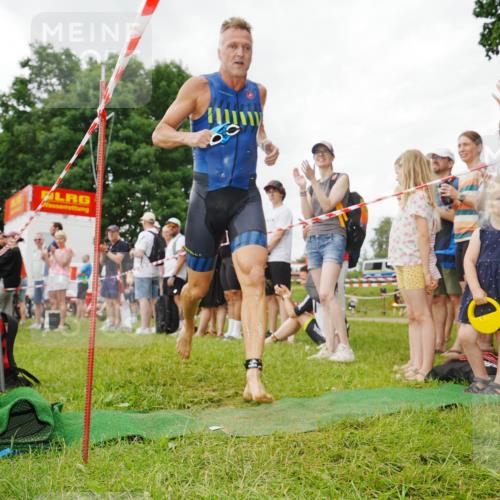 21.06.2026 - 29. Vierlanden-Triathlon LAZAROV Photography http://msf.ph/oto/9857425 21.06.2026 10:03:34 Schwimmen 437 meine-sportfotos.de