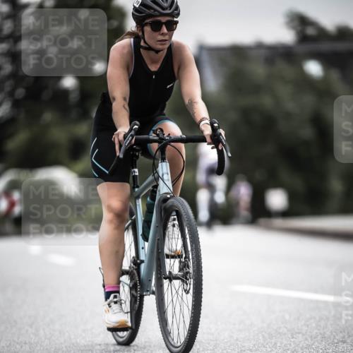 21.06.2026 - 29. Vierlanden-Triathlon H.Heesch http://msf.ph/oto/9857429 21.06.2026 10:29:34 Radfahren 15, 516, 524, 581, 605 meine-sportfotos.de