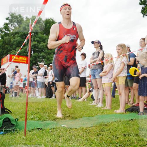 21.06.2026 - 29. Vierlanden-Triathlon LAZAROV Photography http://msf.ph/oto/9857441 21.06.2026 10:04:28 Schwimmen 440 meine-sportfotos.de