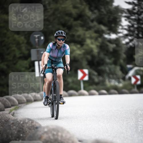 21.06.2026 - 29. Vierlanden-Triathlon H.Heesch http://msf.ph/oto/9857444 21.06.2026 10:29:37 Radfahren 14, 516, 524, 605 meine-sportfotos.de